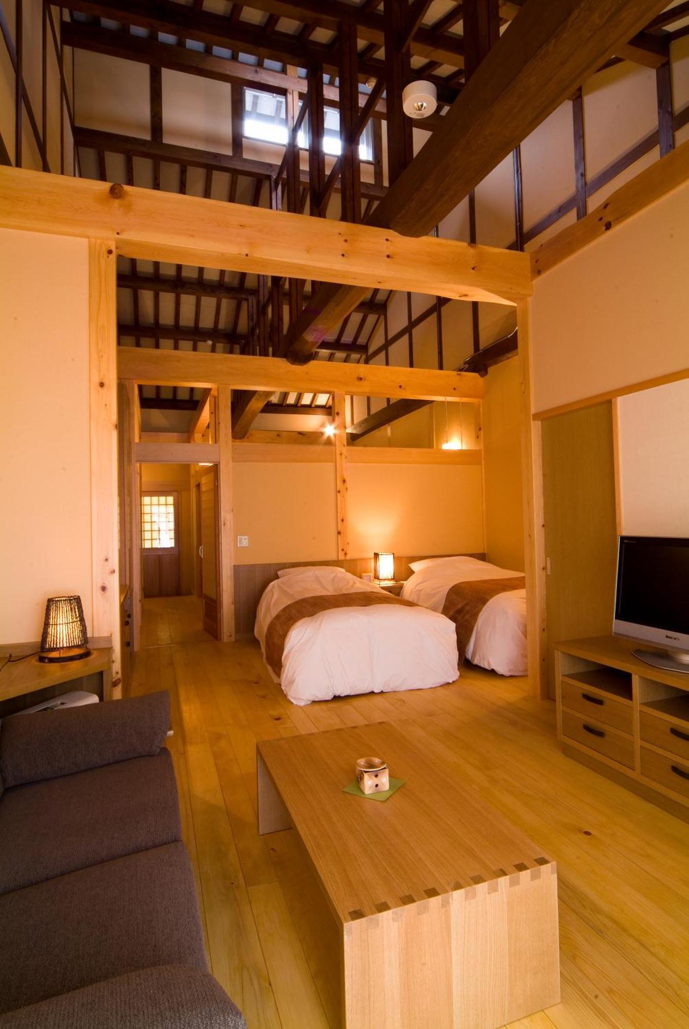 Miyama Ouan Kyoritsu Resort Такаяма Экстерьер фото A room at the Hoshino Resorts Karuizawa Hida